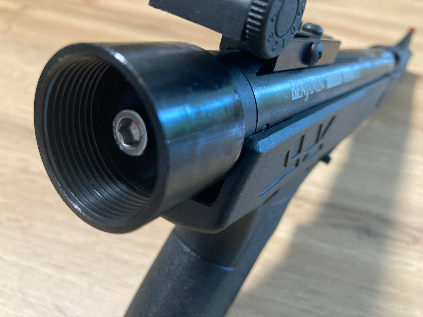 High-quality accessories for Crosman air pistols