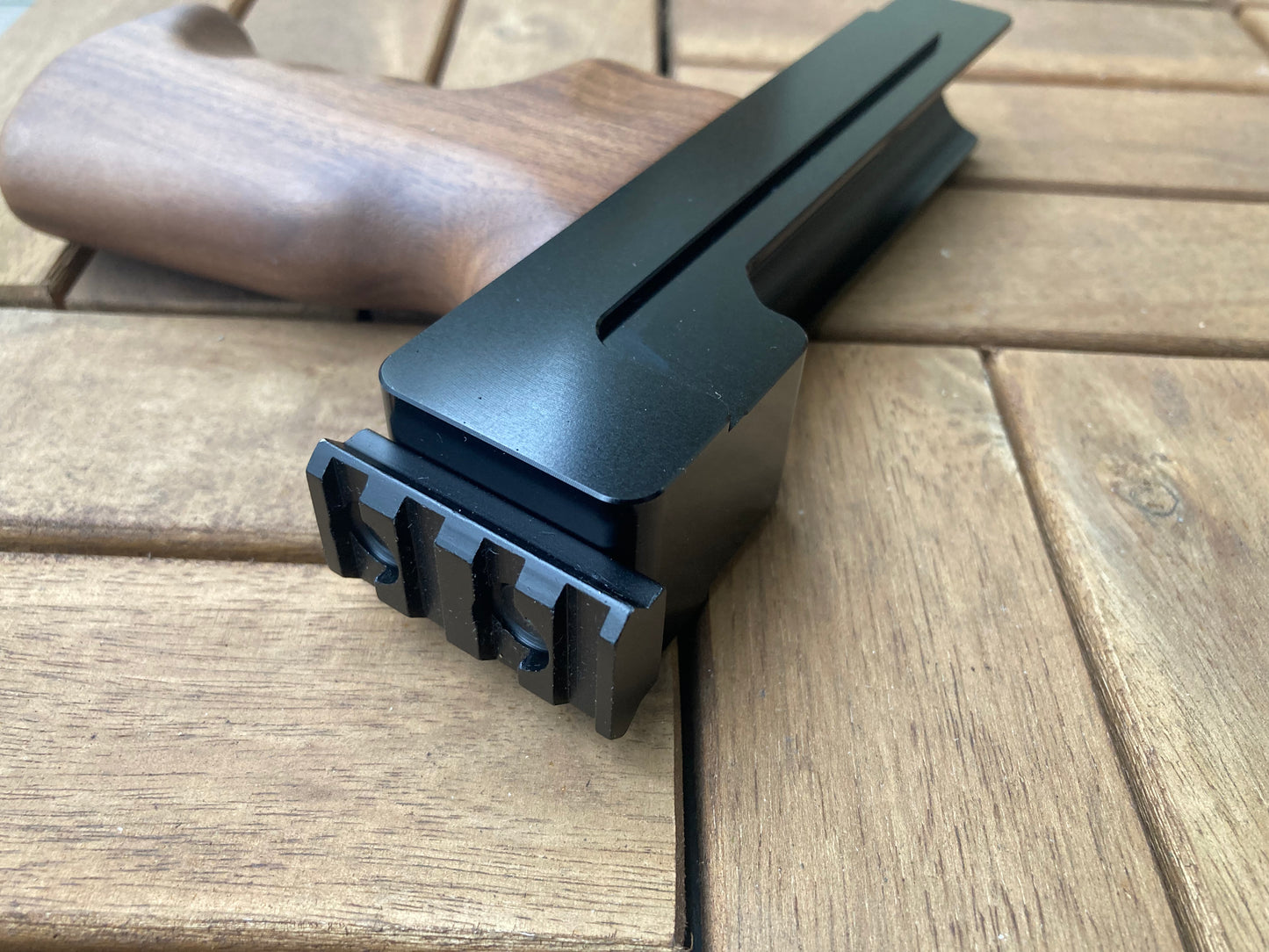 Retro style grip for Diana Chaser Airbug Bandit (Artemis Snowpeak SMK) CP2 PP800 with aluminum chassis